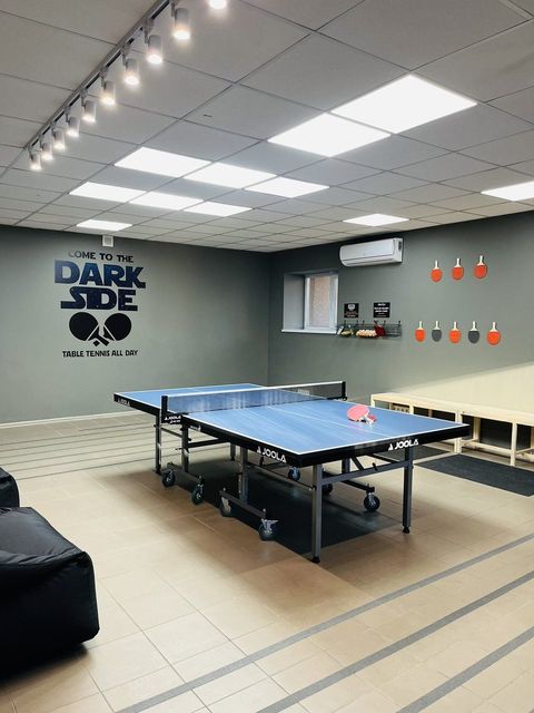 Tennis Room 4